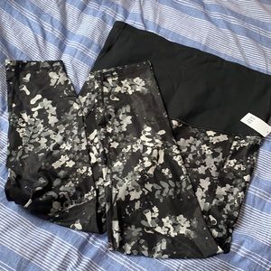 Gap Floral maternity sculpt compression leggings